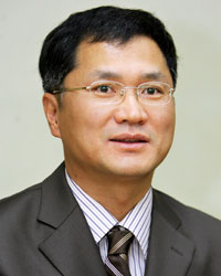 정창룡