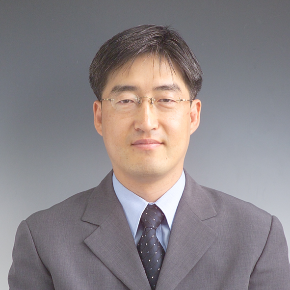 김형일