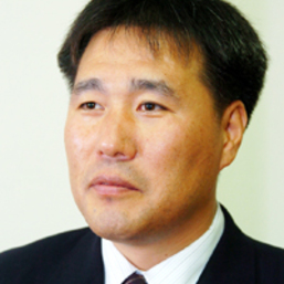 김진만