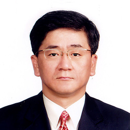 이동관