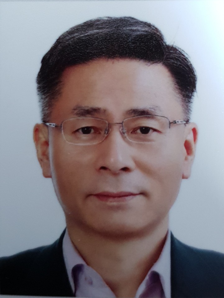 이진용
