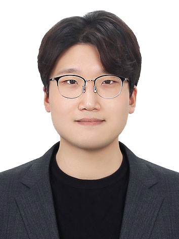 김근우