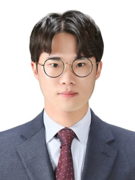 김동욱