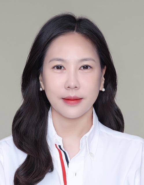 김현정