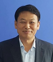 김재근