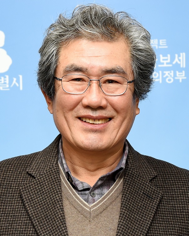 김동일
