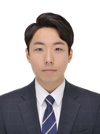 김은초