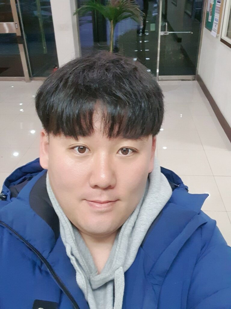김호석
