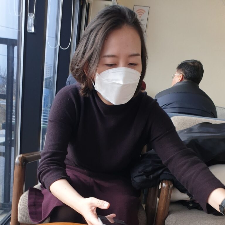 윤주영