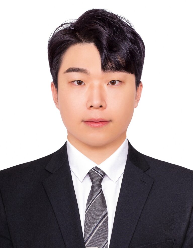 박진석
