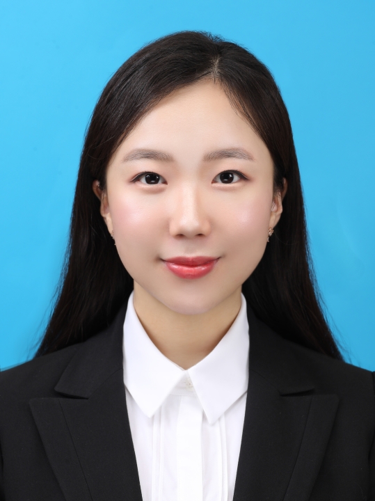 권지현