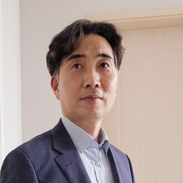 김동화