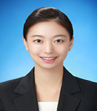 윤해리